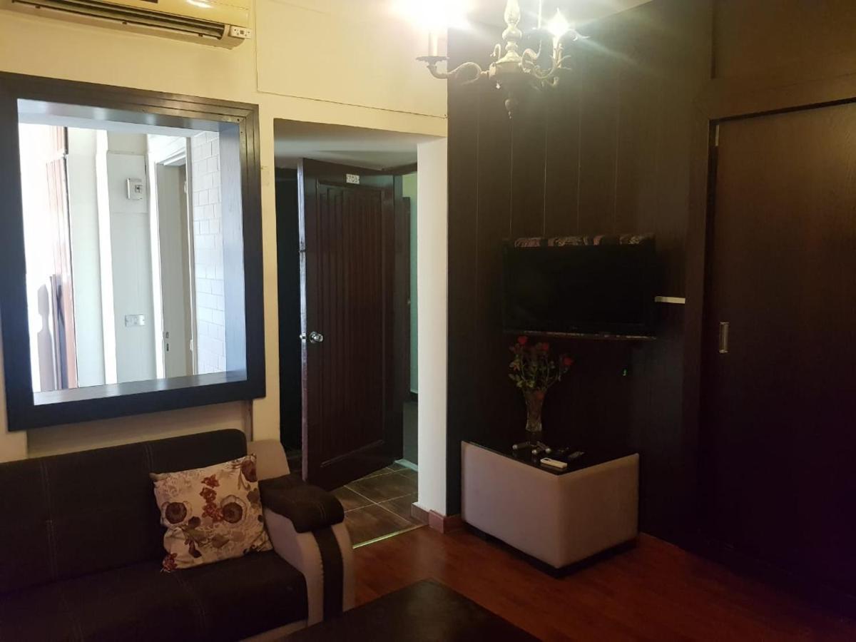 Aparthotel Universal